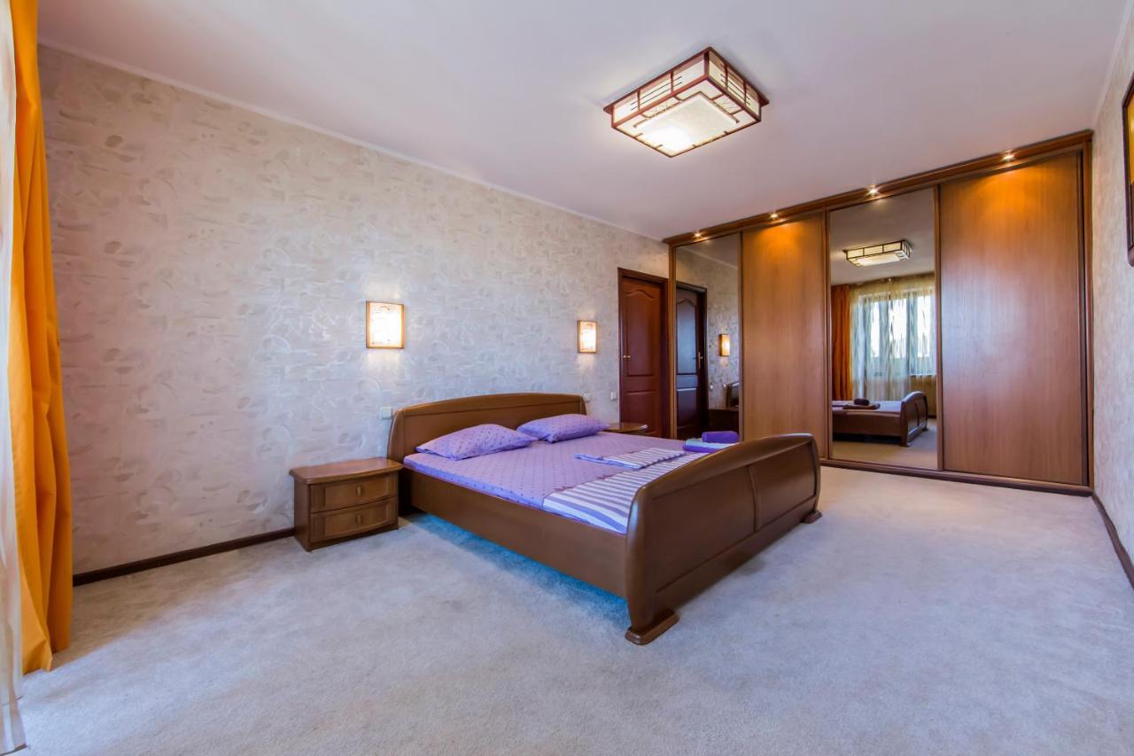 Two-Room Apartments On Maidan Nezavisimosti Kijev Kültér fotó