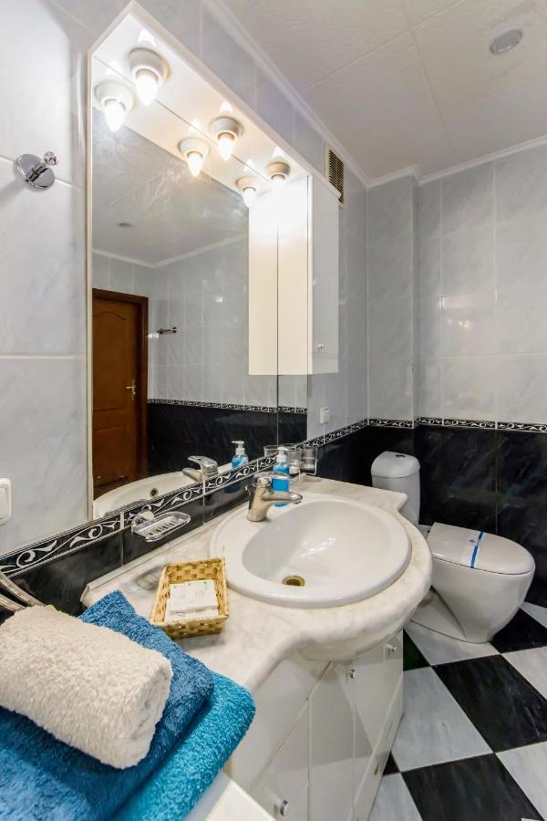 Two-Room Apartments On Maidan Nezavisimosti Kijev Kültér fotó